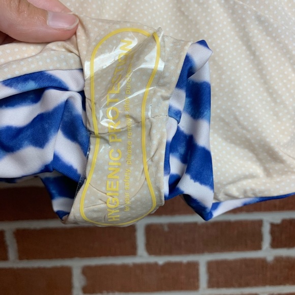 Acacia Swimwear Rare Bronx Pacific Tides FullPC - Picture 6 of 10